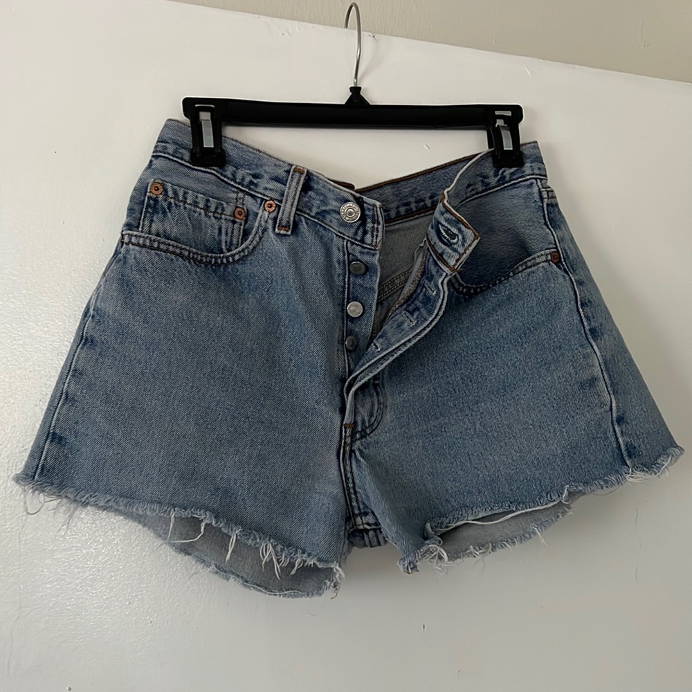 Levi high wait shorts